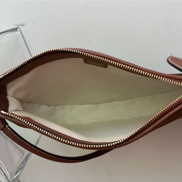 🔴SOLD🔴 BURBERRY Olympia Check Jacquard Pouch-Birch Brown - Picture 14 of 15